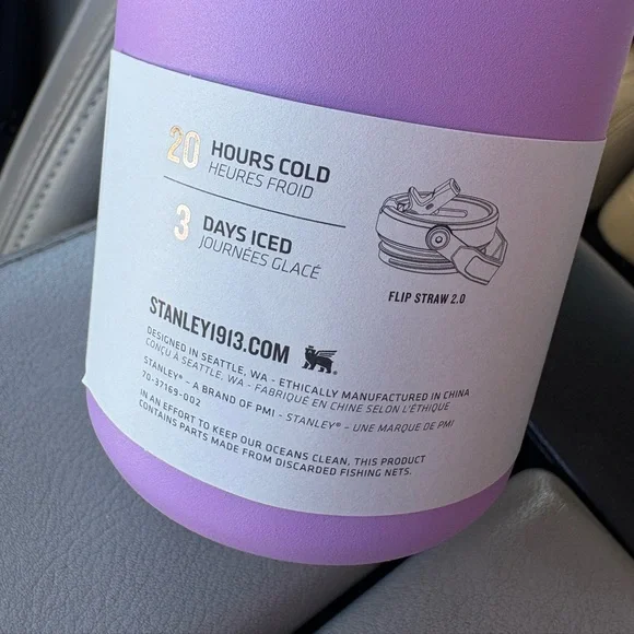 Stanley The Ice Flow Flip Straw 40oz - Picture 4 of 7